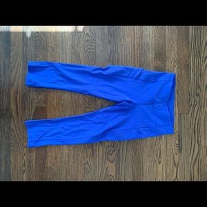 Lulu lemon electric blue 3/4 leggings